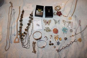 lot 169 image: Signed jewelry selection. Varied designers and styles. All marked