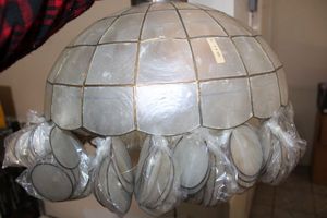 lot 175 image: Retro Capiz shell chandelier