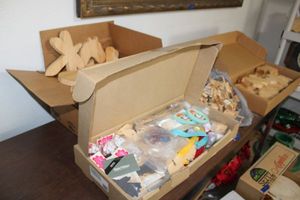 lot 196 image: Wood crafts - 3 boxes