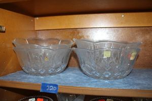 lot 220 image: Lead crystal bowls - 4 total. Sticker says Bleikristall