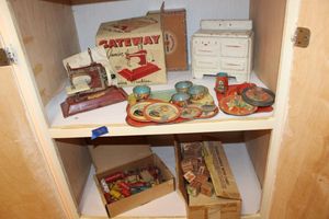 lot 309 image: Vintage toys and kids sewing machine