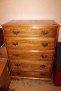 lot 312 image: 5 drawer dresser