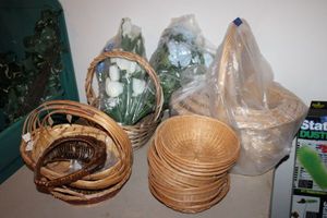 lot 330 image: Baskets and flowers