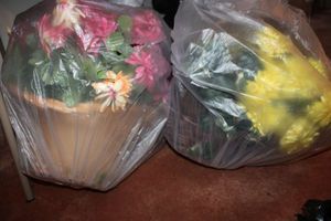 lot 332 image: Large basket and flower arrangements