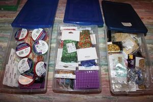 lot 378 image: Jewelry making seed beads and supplies - 3 sm. Totes