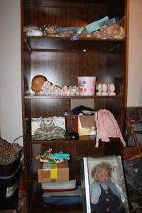 lot 343 image: Dolls and doll making supplies