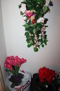 lot 349 image: Artificial flowers