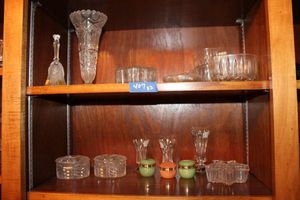 lot 407 image: Lead crystal with heart design, lead crystal small vases and trinket boxes as shown