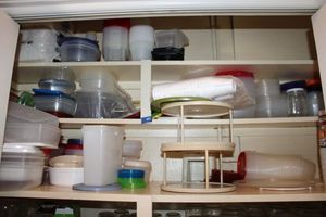 lot 458 image: Kitchen plastic containers, plastic spice racks, napkins