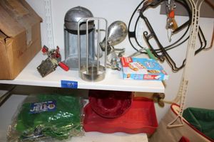 lot 469 image: Kitchen donut cutter, can opener, vintage hand mixer and more