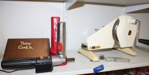 lot 476 image: Kitchen meat slicer, power driver tool, recipe stand
