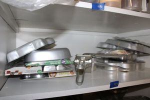 lot 482 image: Kitchen cake molds