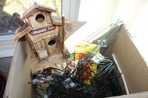 lot 583 image: Wooden birdhouse, wire stars and crafts