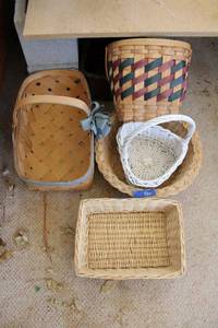 lot 586 image: Baskets