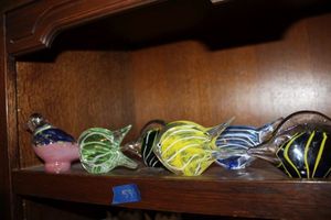 lot 599 image: Blown glass fish and bird
