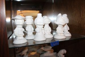 lot 608 image: Unfinished ceramics spice figurines