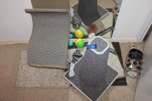 lot 489 image: Cat lot Cat toys and carpeted items