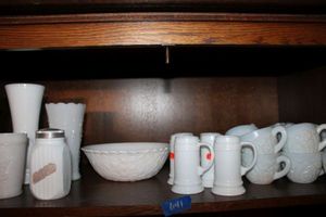 lot 641 image: White glass and milk glass lot
