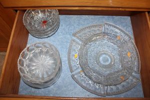 lot 236 image: Lead crystal serving dishes as shown
