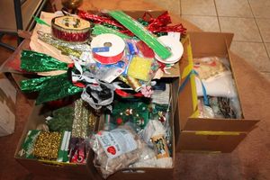 lot 273 image: Christmas decorations and crafts - 4 boxes