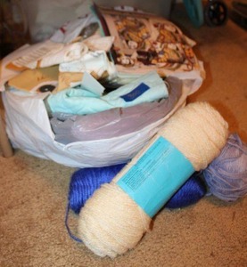 lot 300 image: Crafts yarn, and fabrics