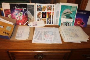 lot 436 image: Stamp collection includes mint set from 1970s to 1990s