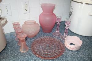 lot 209 image: Pink glass table dcor