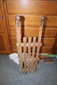 lot 715 image: Antique wooden snow sled Davos Extra