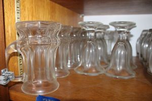 lot 737 image: Clear steins and clear sundae dishes