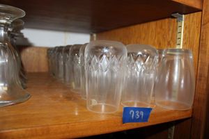 lot 739 image: Lead crystal heavy bottom tumblers - 21 total