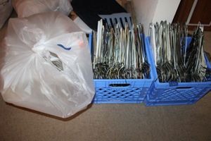 lot 570 image: Extra clothes hangers