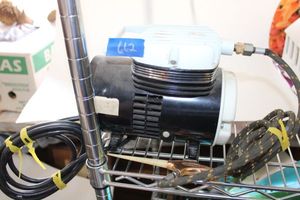 lot 662 image: Oilless Diaphragm Compressor model 180-11