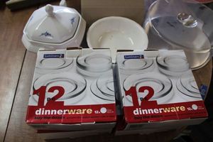 lot 706 image: Clear plates - 4 boxes of 12, tureen, and cake plate with lid