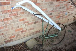 lot 854 image: Vintage hand held plow