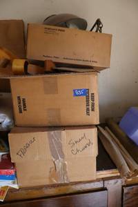 lot 835 image: Vintage light fixtures and parts