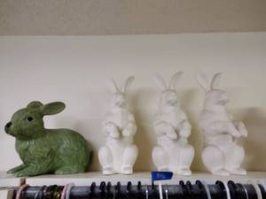 lot 548 image: Unfinished ceramics bunny rabbits