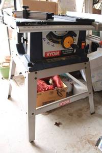 lot 4 image: RYOBI 10 Portable Table Saw