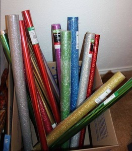 lot 98 image: Gift wrapping paper