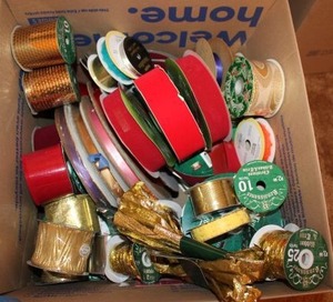 lot 100 image: Generous amount of ribbons