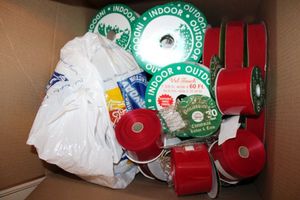 lot 101 image: Generous amount of ribbons
