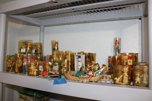 lot 129 image: Wooden ornaments