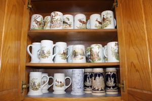 lot 148 image: Beer stein collection
