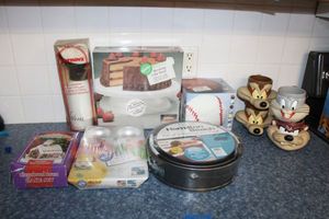 lot 154 image: Kitchen Cake Springform pans, ball molds, Gingerbread house cutter set, cream whipper and more