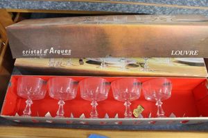 lot 155 image: Lead crystal Louvre goblets - 11 total