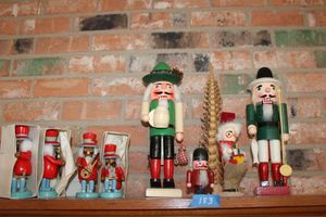 lot 183 image: Wooden nutcrackers and smoking dolls