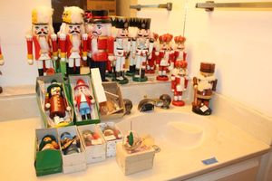 lot 233 image: Nutcracker and smoking doll assortment