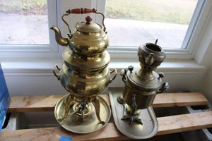 lot 236 image: Vintage Samovar teapot and drink dispensers