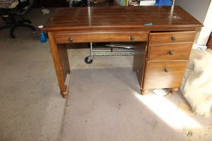 lot 239 image: Desk with flip out drawer, see photos