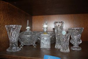 lot 244 image: Clear lead crystal items, see photos