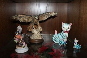 lot 268 image: Animal figurines as shown